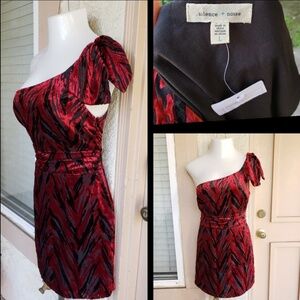 LARGE Urban Outfitter SILENCE + NOISE velvet dress